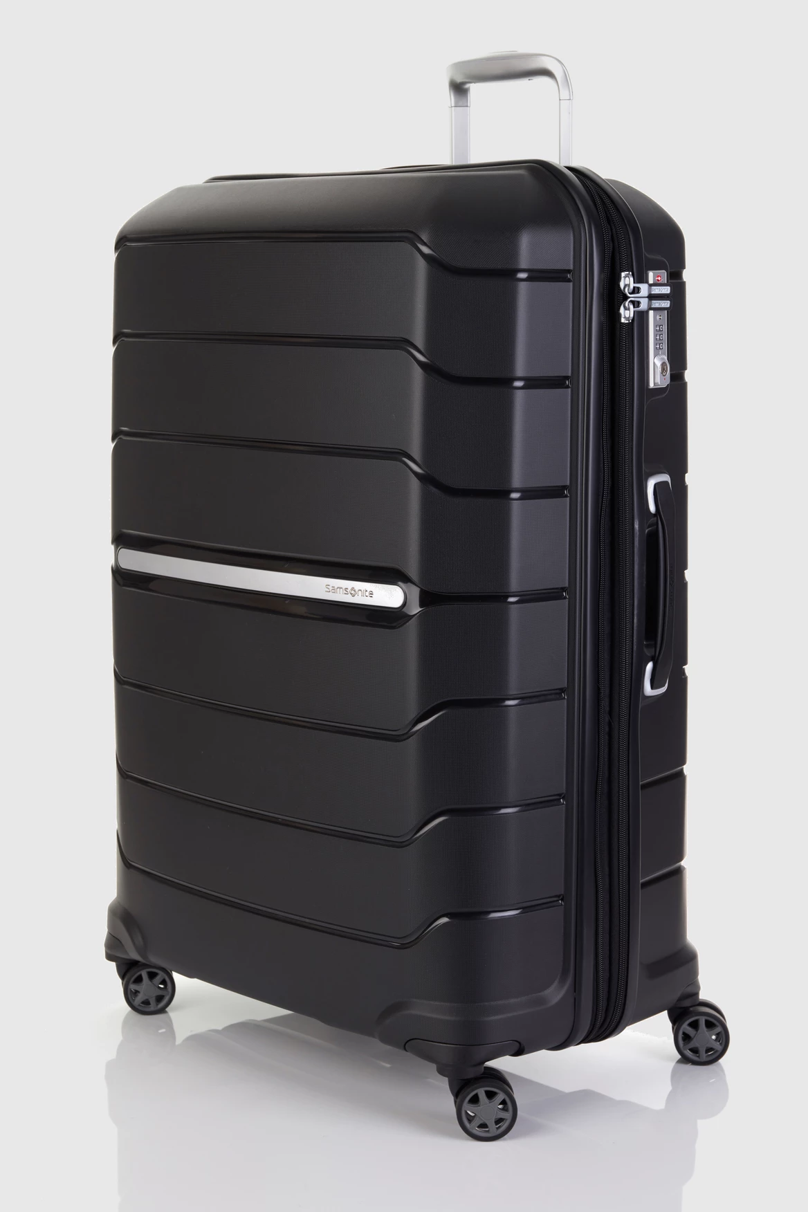 Samsonite Oc2lite 81cm Suitcase 3 Samsonite Oc2lite 81cm Suitcase