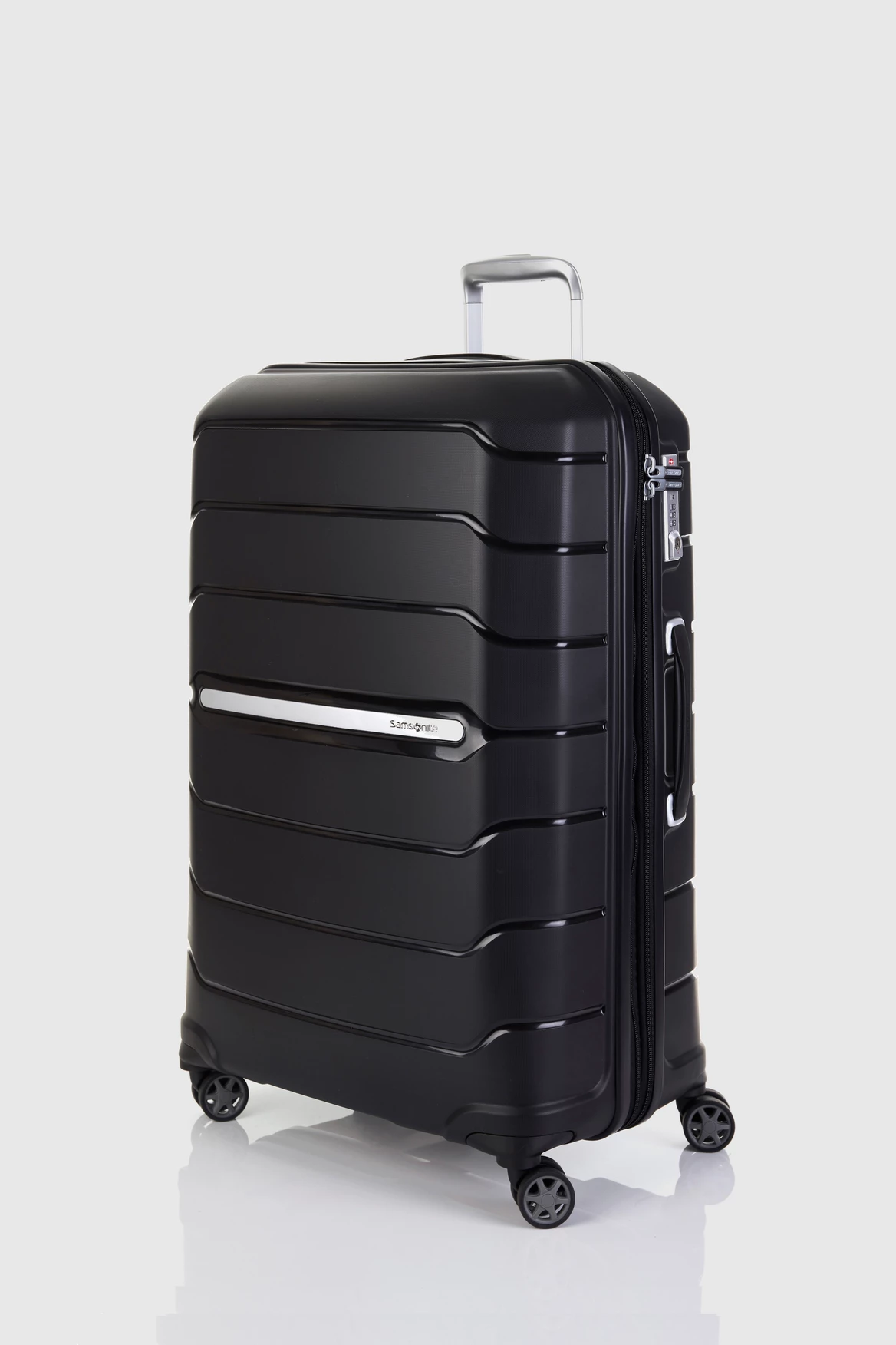 Samsonite Oc2lite 68cm Suitcase 3 Samsonite Oc2lite 68cm Suitcase