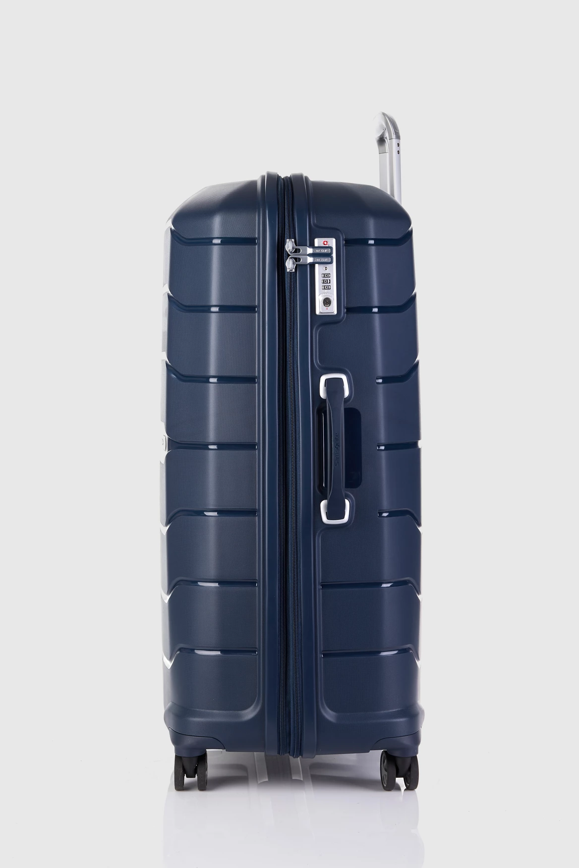Samsonite Oc2lite 75cm Suitcase 4 Samsonite Oc2lite 75cm Suitcase - Image 2