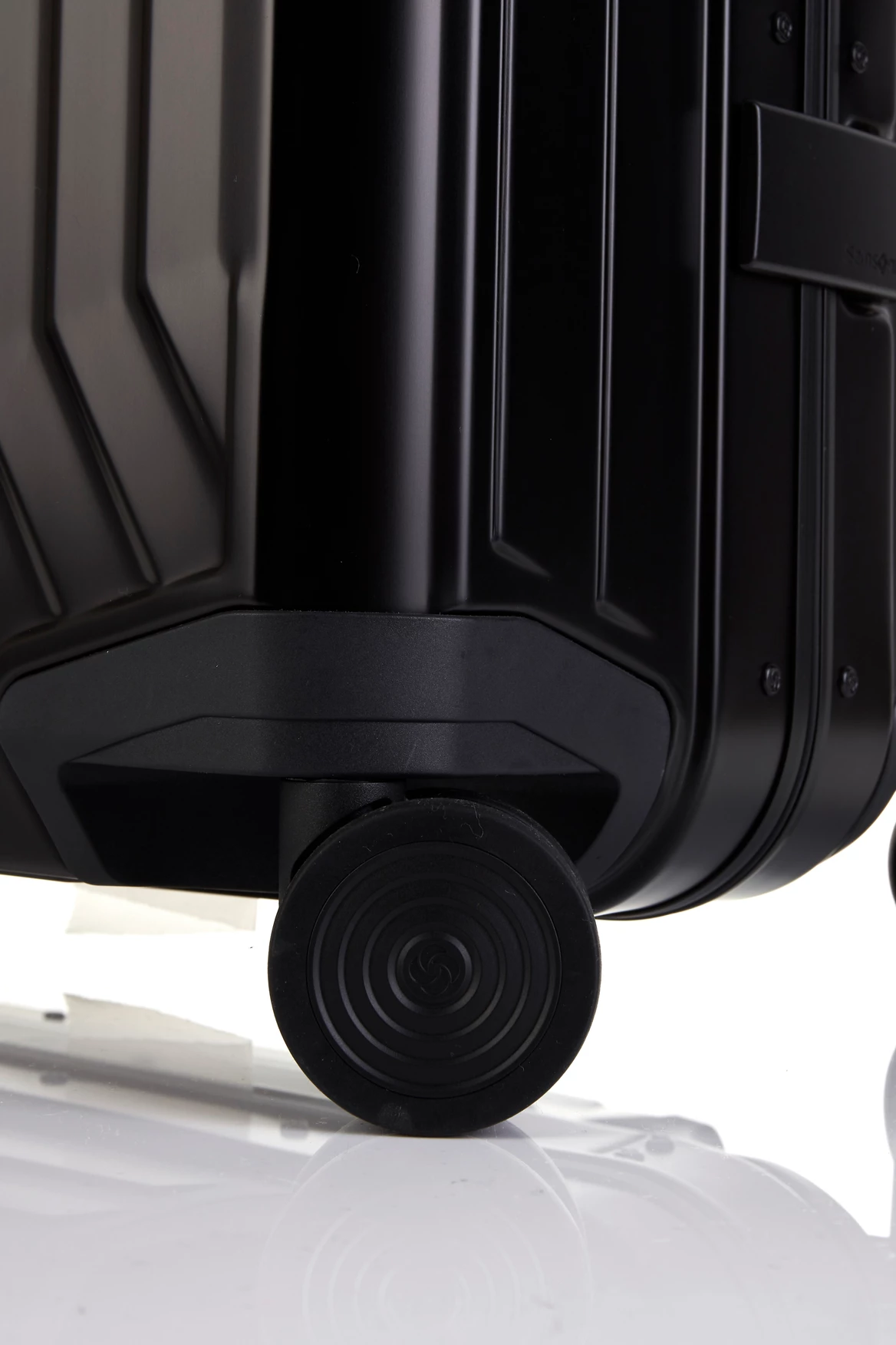 Samsonite Lite Box ALU 69cm Suitcase 7 Samsonite Lite Box ALU 69cm Suitcase - Image 5