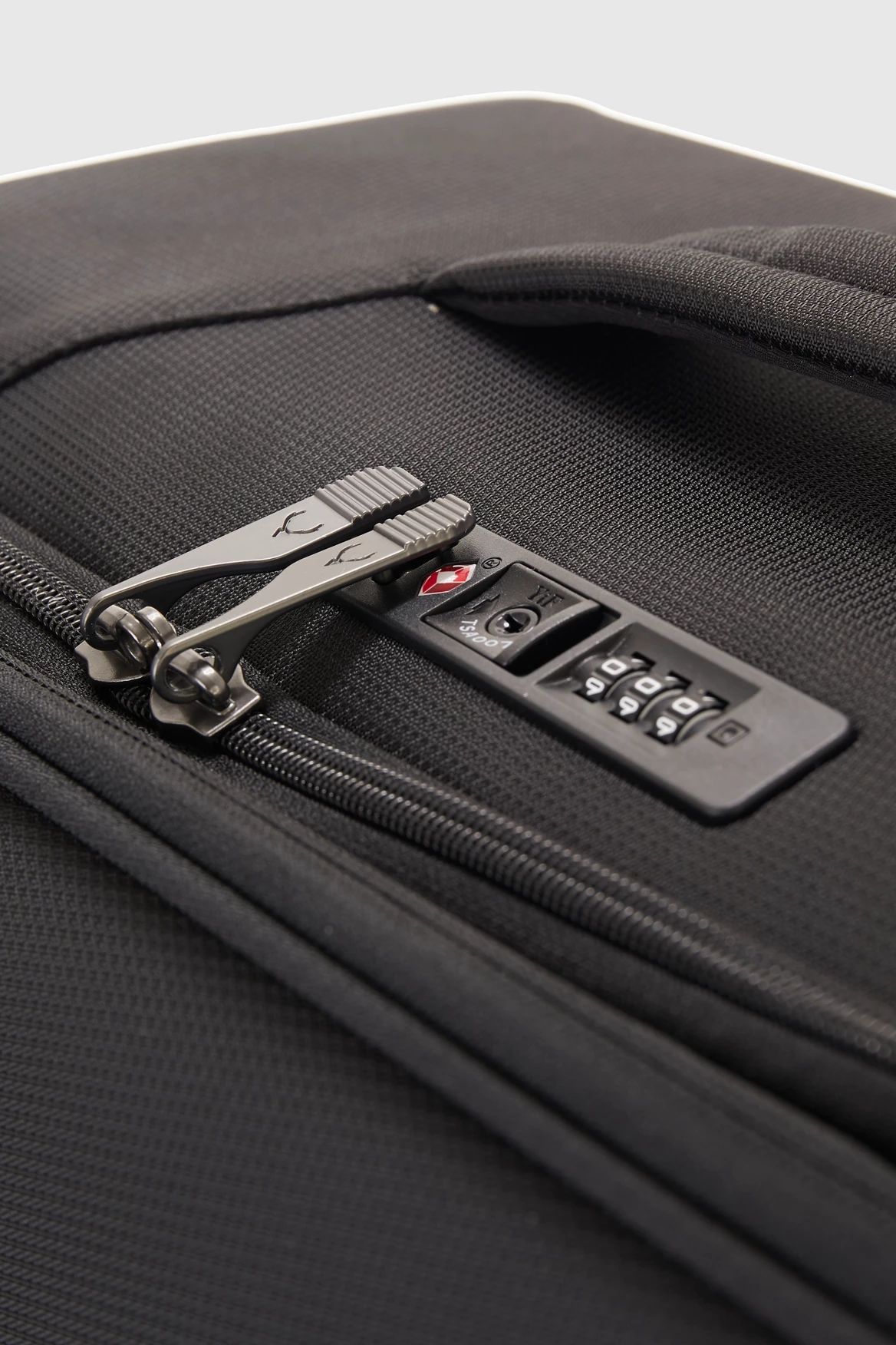 Antler Prestwick 56cm Suitcase 9 Antler Prestwick 56cm Suitcase - Image 7