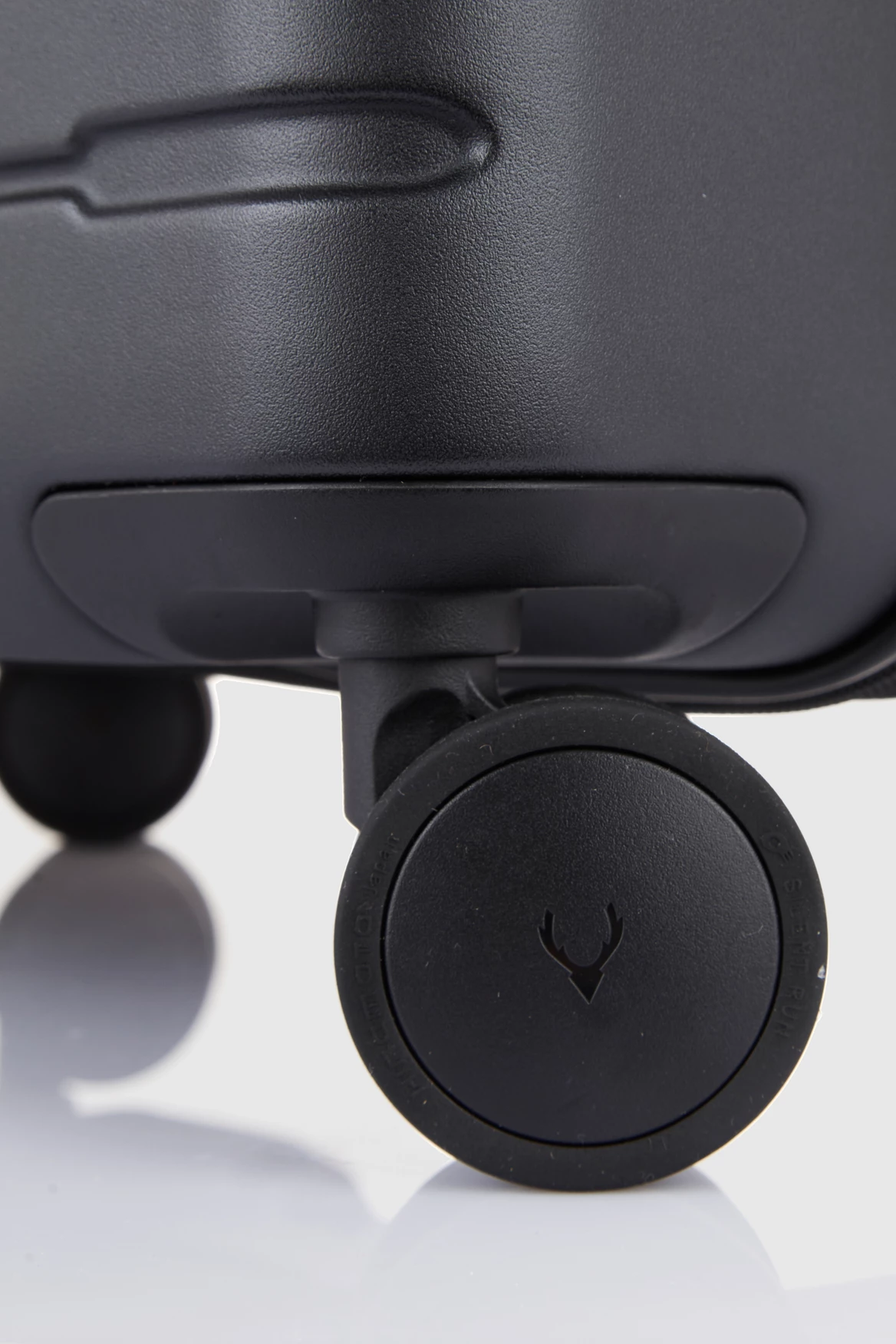 Antler Stamford 80cm Suitcase 7 Antler Stamford 80cm Suitcase - Image 5