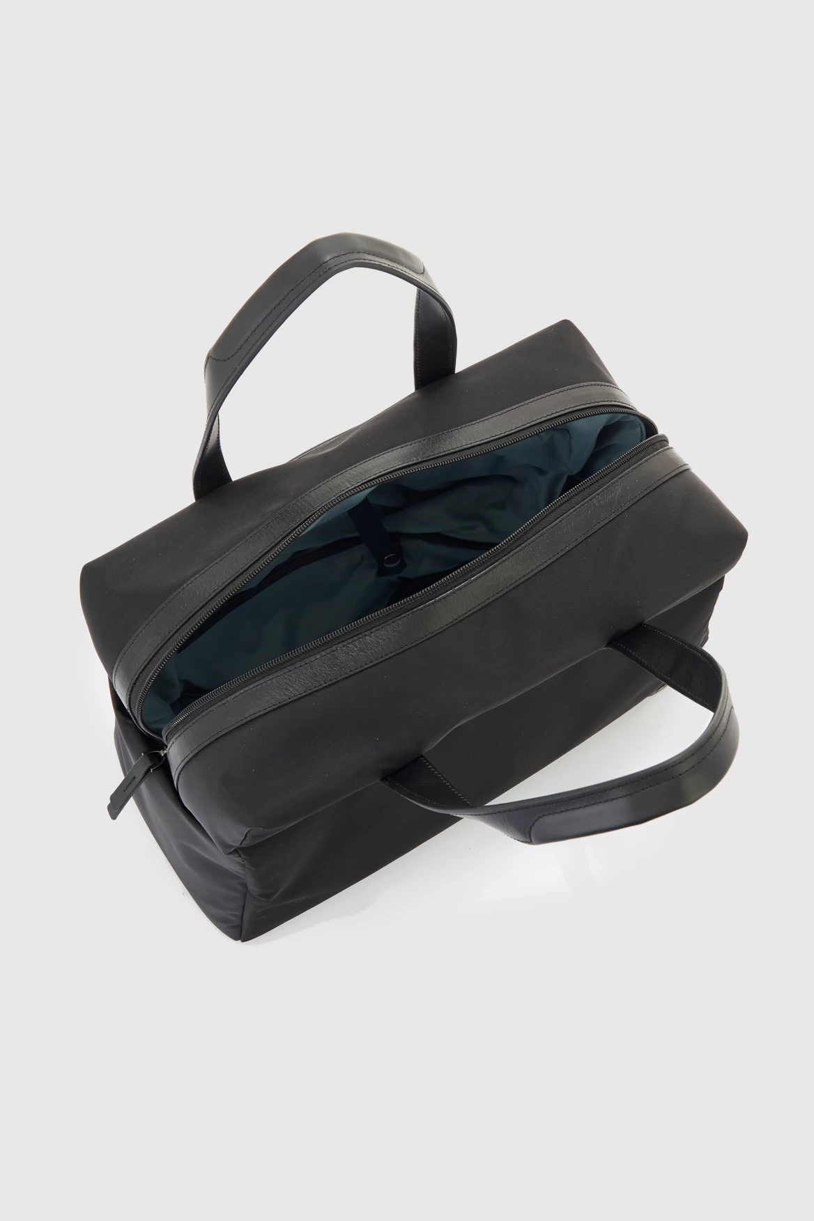 Antler Chelsea Overnight Bag 5 Antler Chelsea Overnight Bag - Image 3