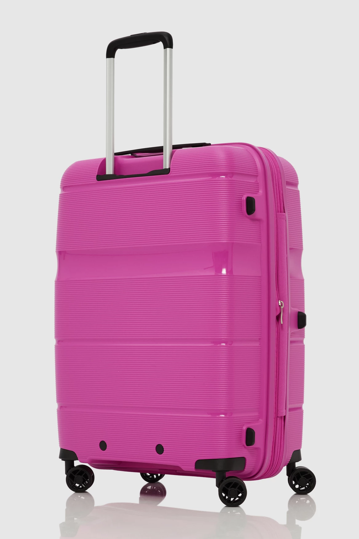 American Tourister Linex 66cm Suitcase 7 American Tourister Linex 66cm Suitcase - Image 5