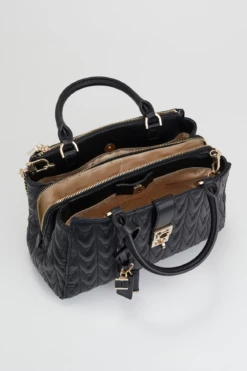 Guess Regilla Girlfriend Shopper Bag 8 Guess Regilla Girlfriend Shopper Bag -Luggage Sales Shop 3207947 3