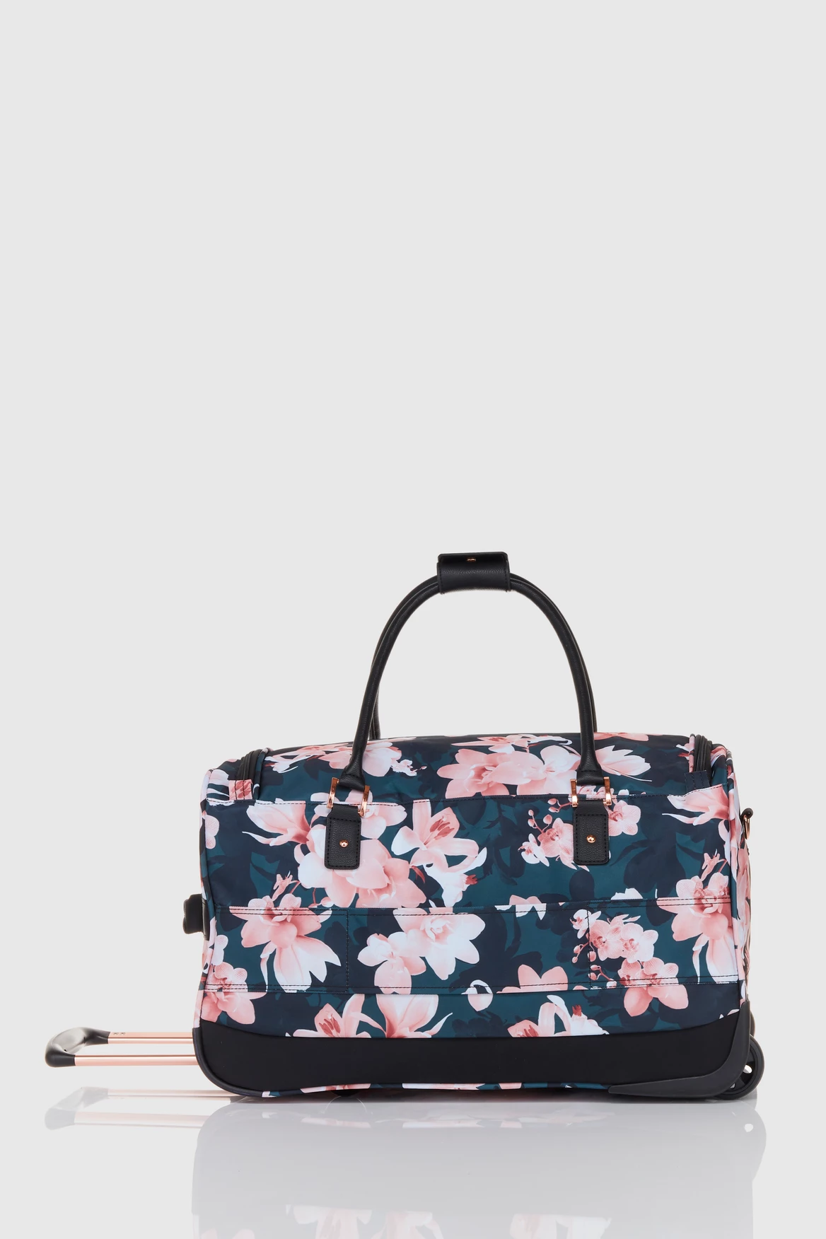 Aurra Wheel Bag 5 Aurra Wheel Bag - Image 3