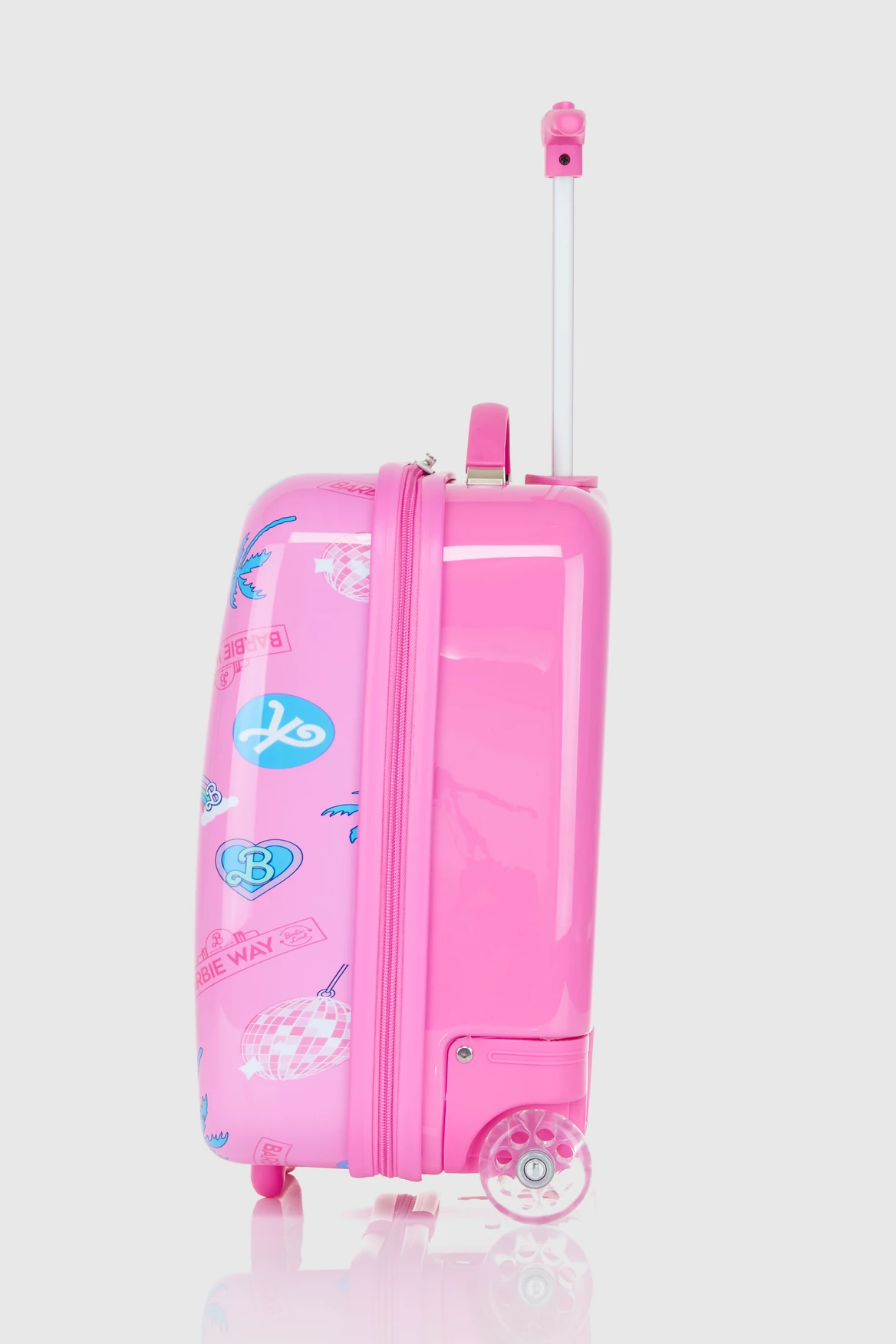 Barbie Carry On Suitcase 4 Barbie Carry On Suitcase - Image 2